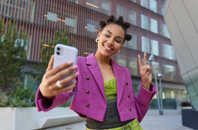 9 عادت تولیدکنندگان محتوای بسیار موفق امسال